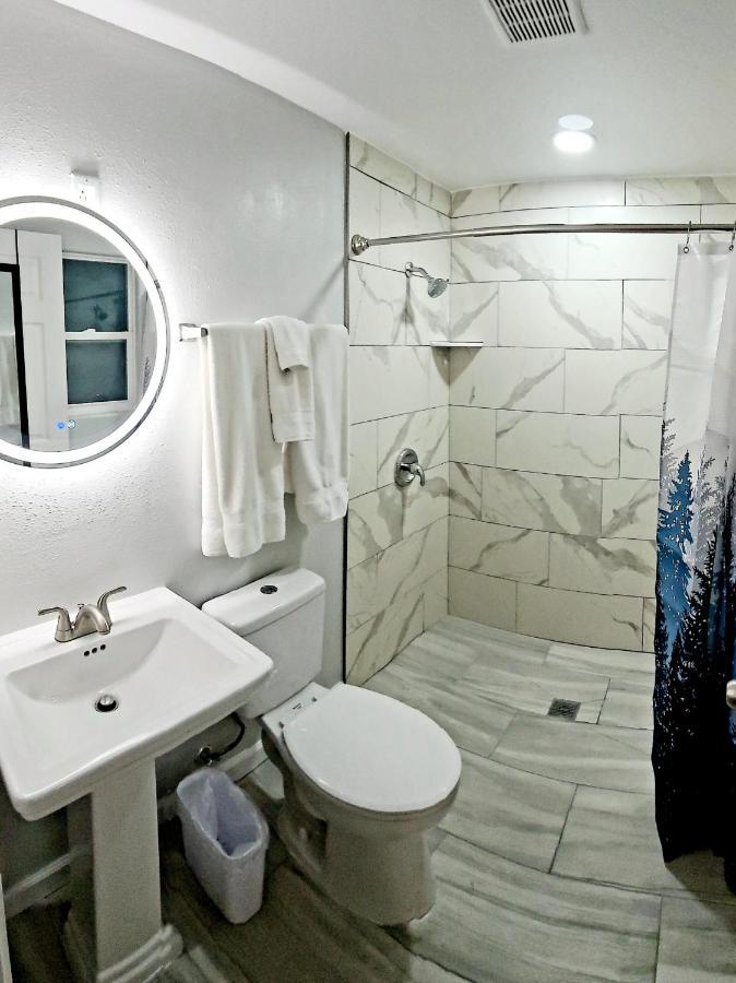 Snowy Mountain Inn Saratoga Bagian luar foto