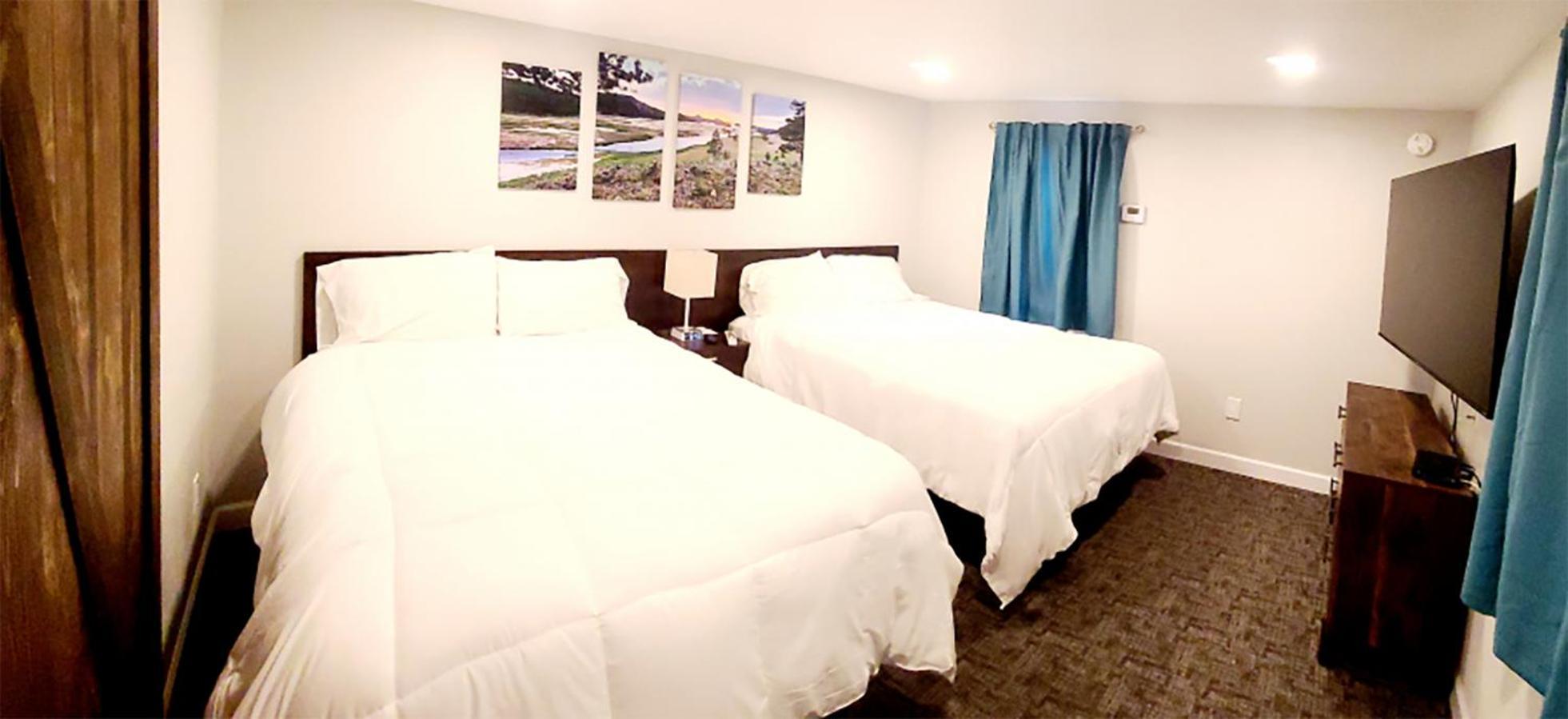 Snowy Mountain Inn Saratoga Bagian luar foto
