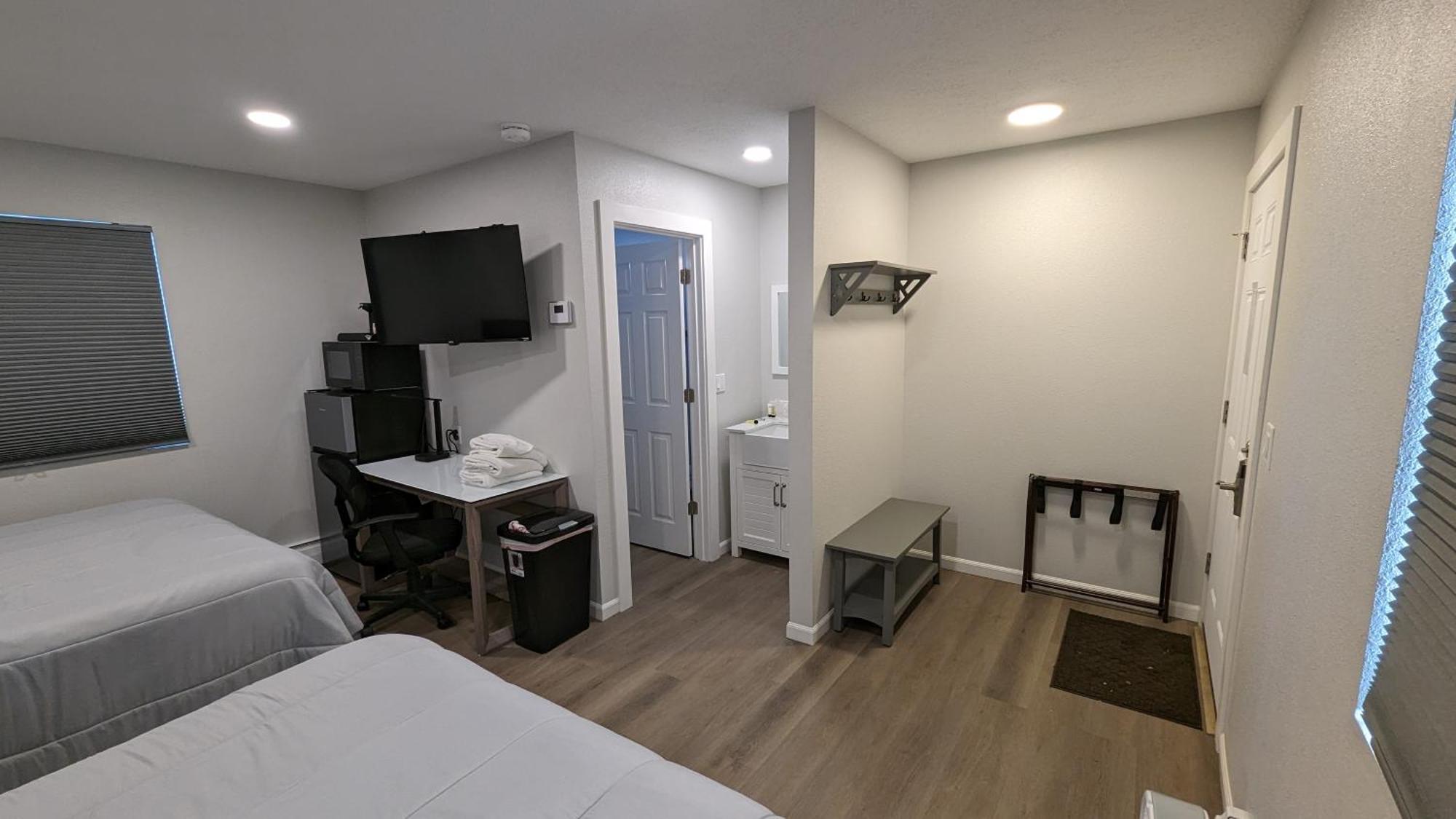 Snowy Mountain Inn Saratoga Bagian luar foto